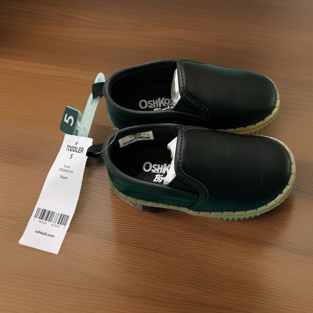 OshKosh B'gosh Victor Black Toddler Boys' Slip-On Casual Shoes SZ/5T